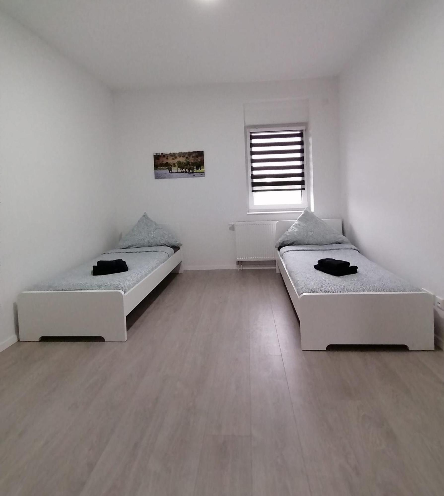 Estrella24 Living Rooms Sydney Херне Екстериор снимка